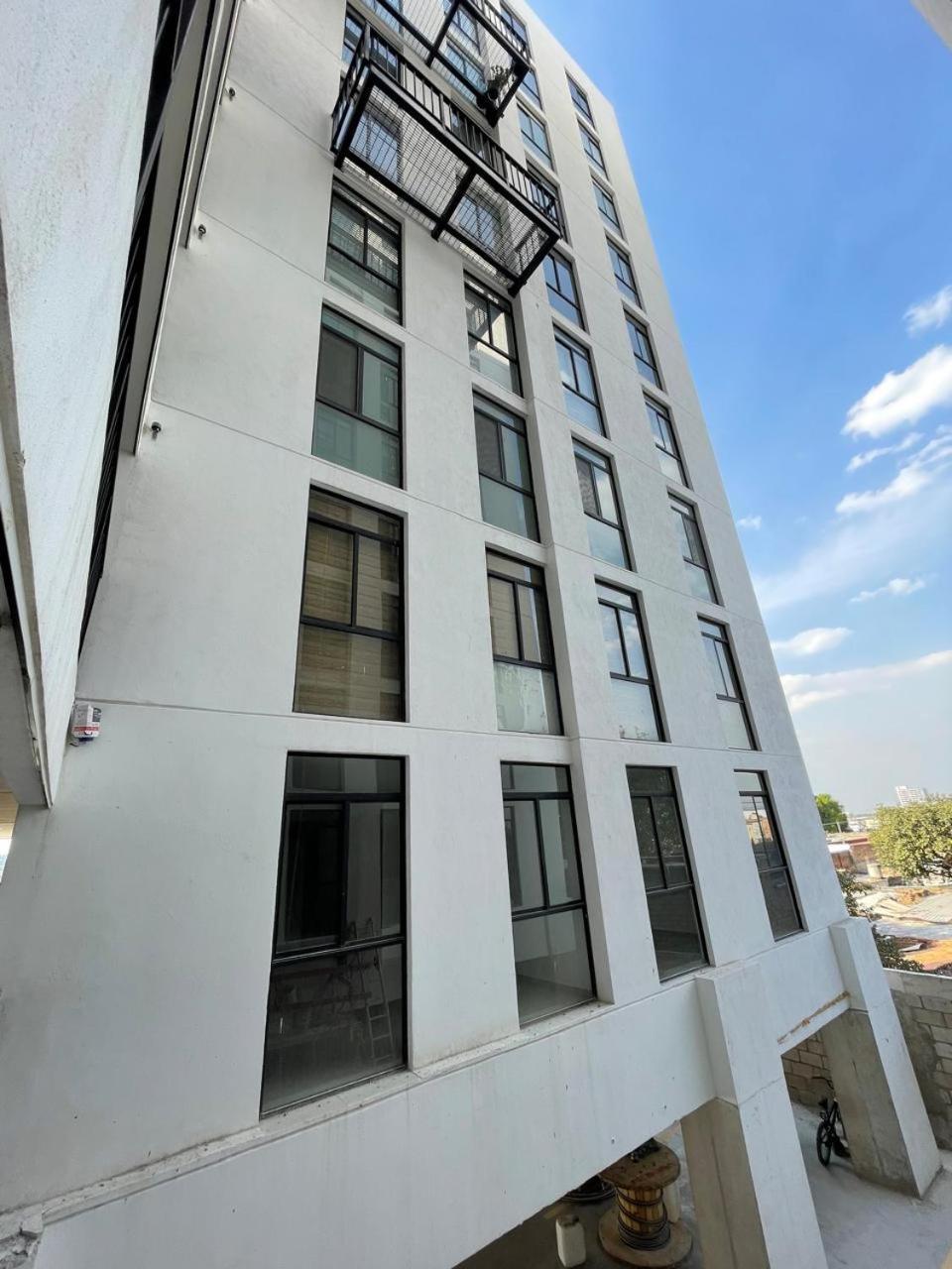 Ferienwohnung Depa Familiar Centrico Gdl Con Estacionamiento Guadalajara Exterior foto